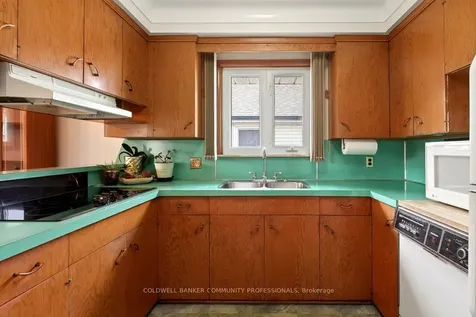 92 Reid Avenue S Hamilton ON L8K 3V1