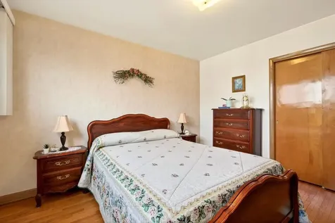 92 Reid Avenue S Hamilton ON L8K 3V1