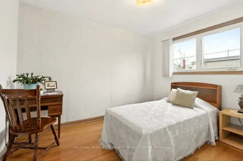 92 Reid Avenue S Hamilton ON L8K 3V1
