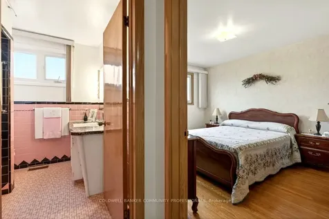92 Reid Avenue S Hamilton ON L8K 3V1