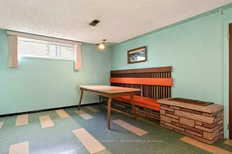 92 Reid Avenue S Hamilton ON L8K 3V1
