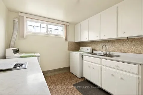 92 Reid Avenue S Hamilton ON L8K 3V1
