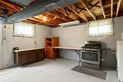 92 Reid Avenue S Hamilton ON L8K 3V1