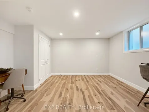 159 Collins Way Strathroy-caradoc ON N7G 0G8