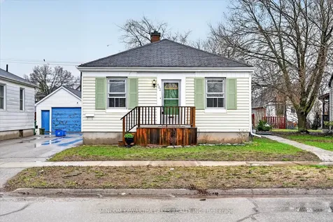 452 Hamilton Street Peterborough ON K9J 4B9