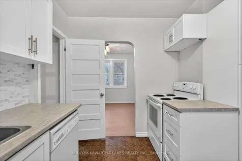 452 Hamilton Street Peterborough ON K9J 4B9