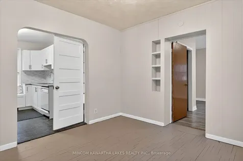 452 Hamilton Street Peterborough ON K9J 4B9