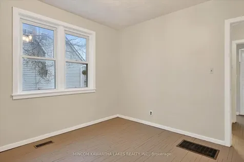452 Hamilton Street Peterborough ON K9J 4B9