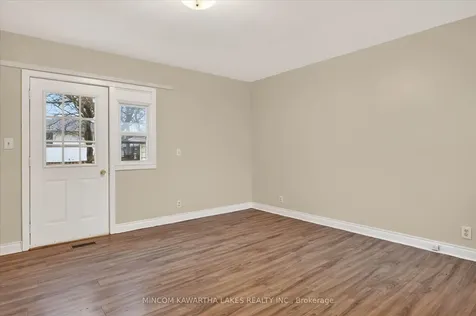 452 Hamilton Street Peterborough ON K9J 4B9