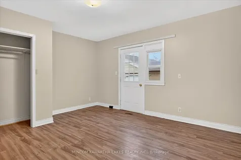 452 Hamilton Street Peterborough ON K9J 4B9