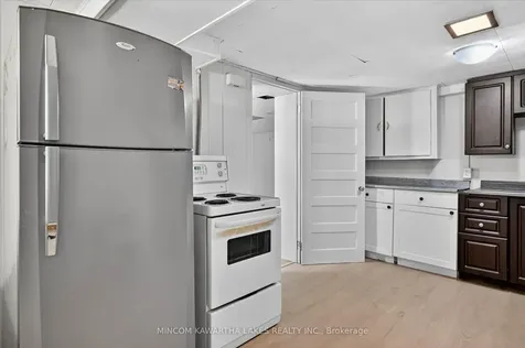 452 Hamilton Street Peterborough ON K9J 4B9