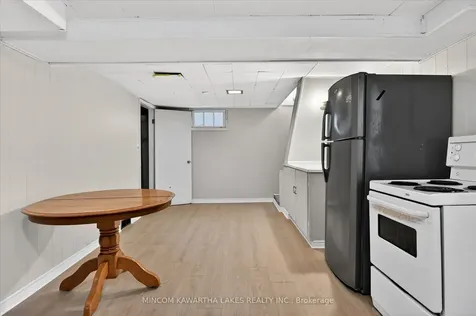 452 Hamilton Street Peterborough ON K9J 4B9