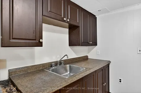 452 Hamilton Street Peterborough ON K9J 4B9