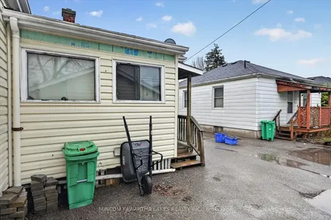 452 Hamilton Street Peterborough ON K9J 4B9