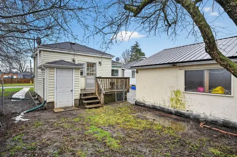 452 Hamilton Street Peterborough ON K9J 4B9