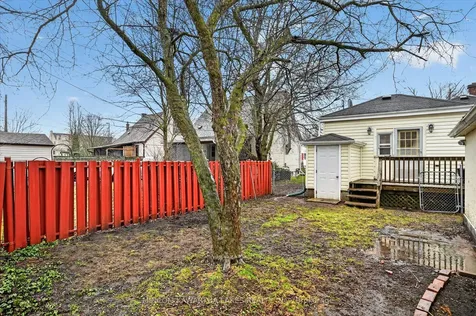 452 Hamilton Street Peterborough ON K9J 4B9