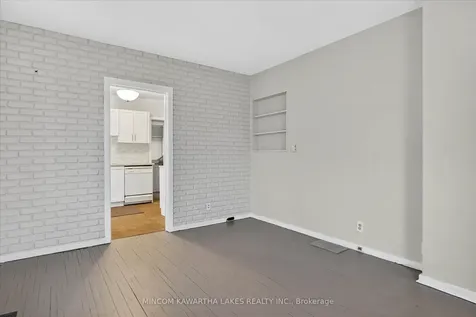 452 Hamilton Street Peterborough ON K9J 4B9