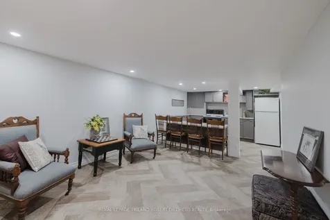 11 Elmhurst Street Middlesex Centre ON N0L 1R0