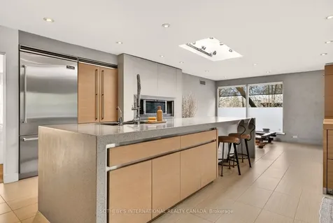 105 Marsdale Drive St. Catharines ON L2T 3T3