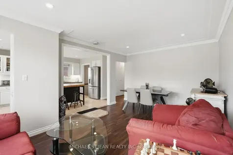 80 Luscombe Street Hamilton ON L9A 2J8