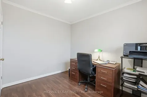 80 Luscombe Street Hamilton ON L9A 2J8