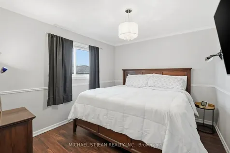 80 Luscombe Street Hamilton ON L9A 2J8