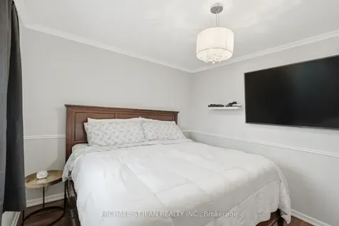 80 Luscombe Street Hamilton ON L9A 2J8