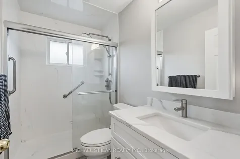 80 Luscombe Street Hamilton ON L9A 2J8