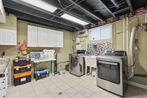 80 Luscombe Street Hamilton ON L9A 2J8