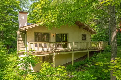 115 Woodland Drive Huntsville ON P1H 1A7
