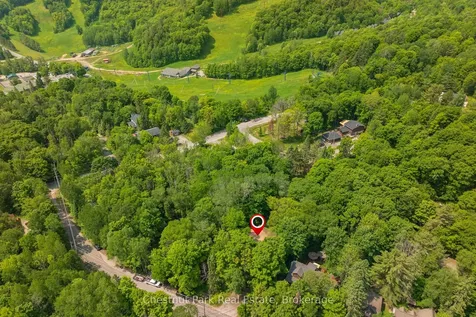 115 Woodland Drive Huntsville ON P1H 1A7