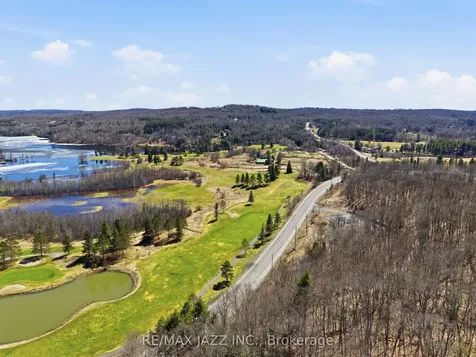 25 Pen Lake Point Road Huntsville ON P1H 1A9
