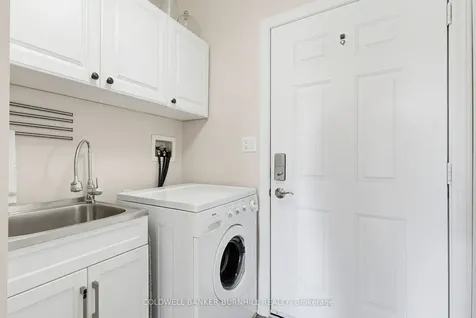 102 Northernbreeze Street Hamilton ON L0R 1W0