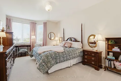 102 Northernbreeze Street Hamilton ON L0R 1W0