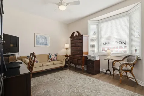 102 Northernbreeze Street Hamilton ON L0R 1W0