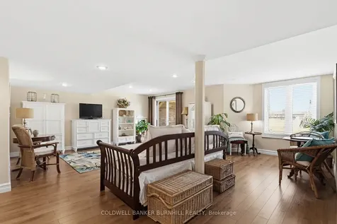 102 Northernbreeze Street Hamilton ON L0R 1W0