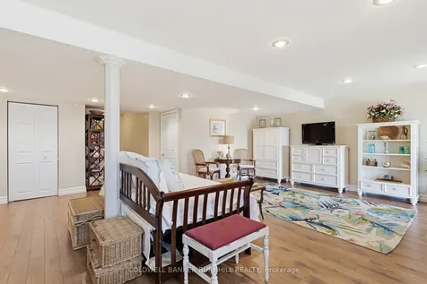 102 Northernbreeze Street Hamilton ON L0R 1W0