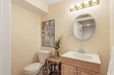 102 Northernbreeze Street Hamilton ON L0R 1W0