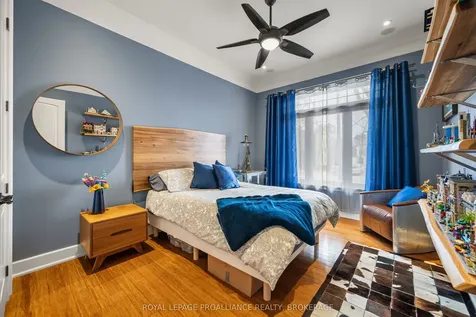 977 Woodbine Road Kingston ON K7P 2X5