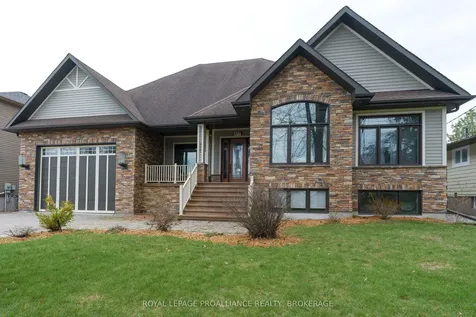 977 Woodbine Road Kingston ON K7P 2X5