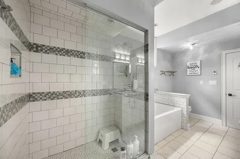 977 Woodbine Road Kingston ON K7P 2X5
