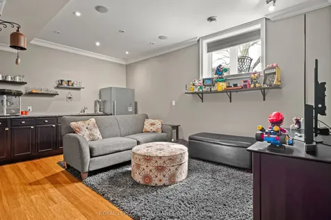 977 Woodbine Road Kingston ON K7P 2X5