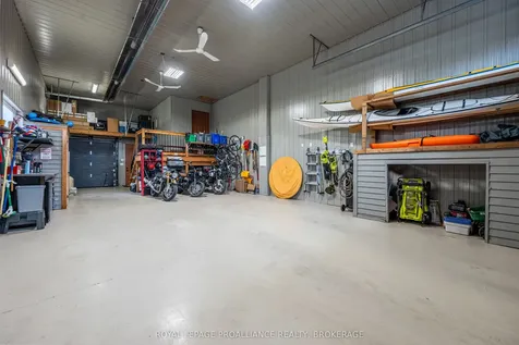 977 Woodbine Road Kingston ON K7P 2X5