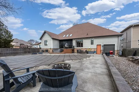 977 Woodbine Road Kingston ON K7P 2X5