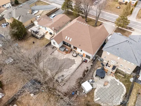 977 Woodbine Road Kingston ON K7P 2X5