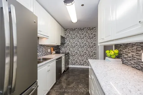 6 Niagara Street Grimsby ON L3M 5A4