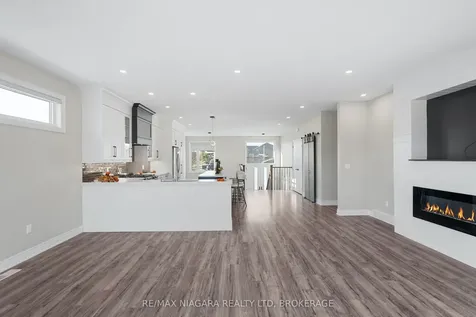 252 Colbeck Drive Welland ON L3C 0B4