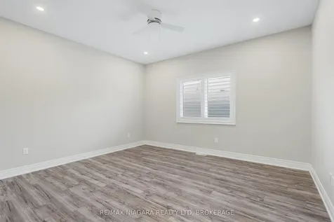 252 Colbeck Drive Welland ON L3C 0B4