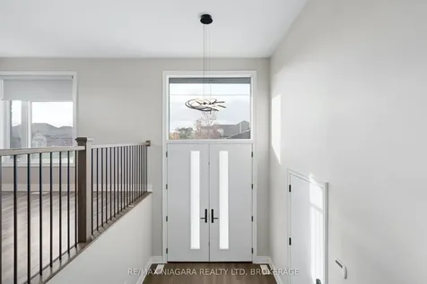 252 Colbeck Drive Welland ON L3C 0B4