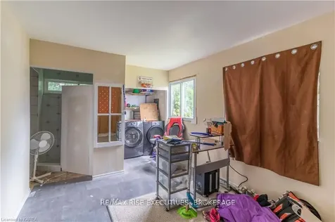 96 Drennan Street Kingston ON K7K 2S3